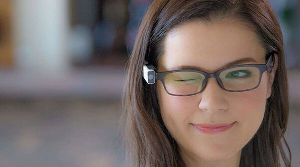 Chớp mắt: Bí ẩn chưa thể lý giải của khoa học!