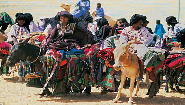 Bộ lạc cho phụ nữ “quan hệ” thoải mái trước khi lấy chồng