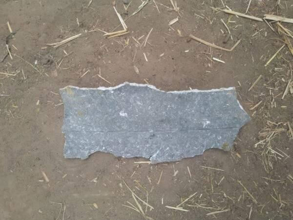 Mảnh kim loại cũng đã rơi xuống Khodiyarpura ở Sojitra taluka.