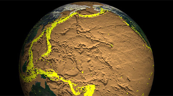 Trái đất sắp rung chuyển, phun mưa kim cương khắp nơi?
